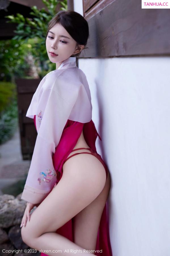 tina_甜仔  [XiuRen]高清写真图 2023.10.18 No.7522 tina_甜仔 济州岛旅拍第24张图片